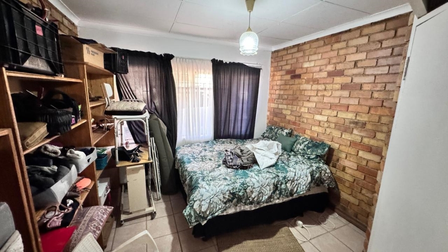 7 Bedroom Property for Sale in Bapsfontein Gauteng