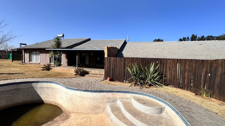 7 Bedroom Property for Sale in Bapsfontein Gauteng