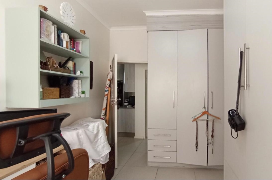 2 Bedroom Property for Sale in Erand Gardens Gauteng