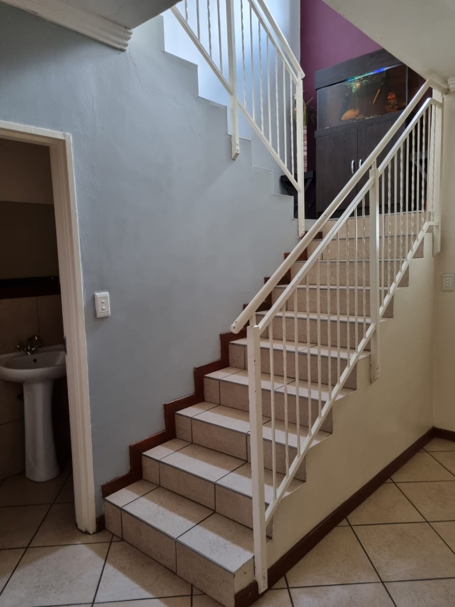 To Let 3 Bedroom Property for Rent in Eveleigh Gauteng