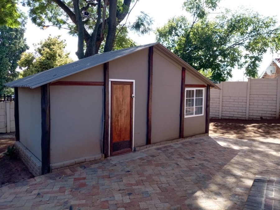 5 Bedroom Property for Sale in Silverton Gauteng