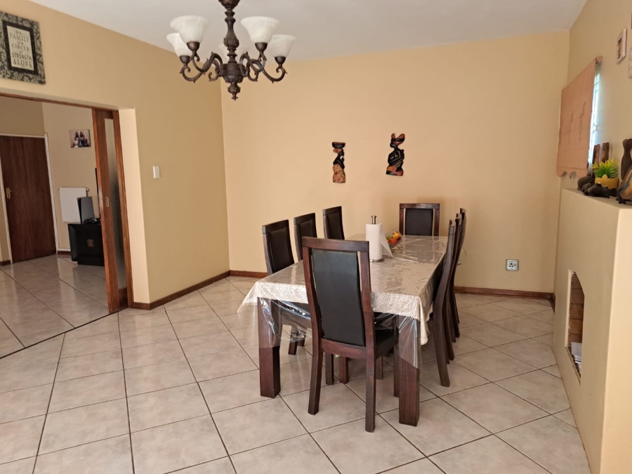 8 Bedroom Property for Sale in Waterkloof Ridge Gauteng