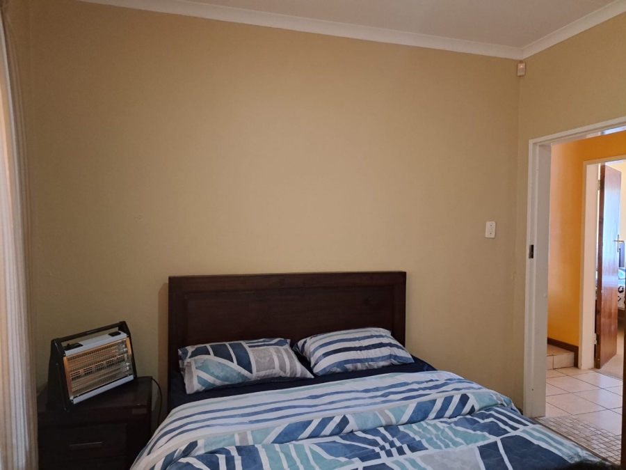 8 Bedroom Property for Sale in Waterkloof Ridge Gauteng