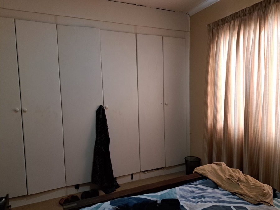 8 Bedroom Property for Sale in Waterkloof Ridge Gauteng