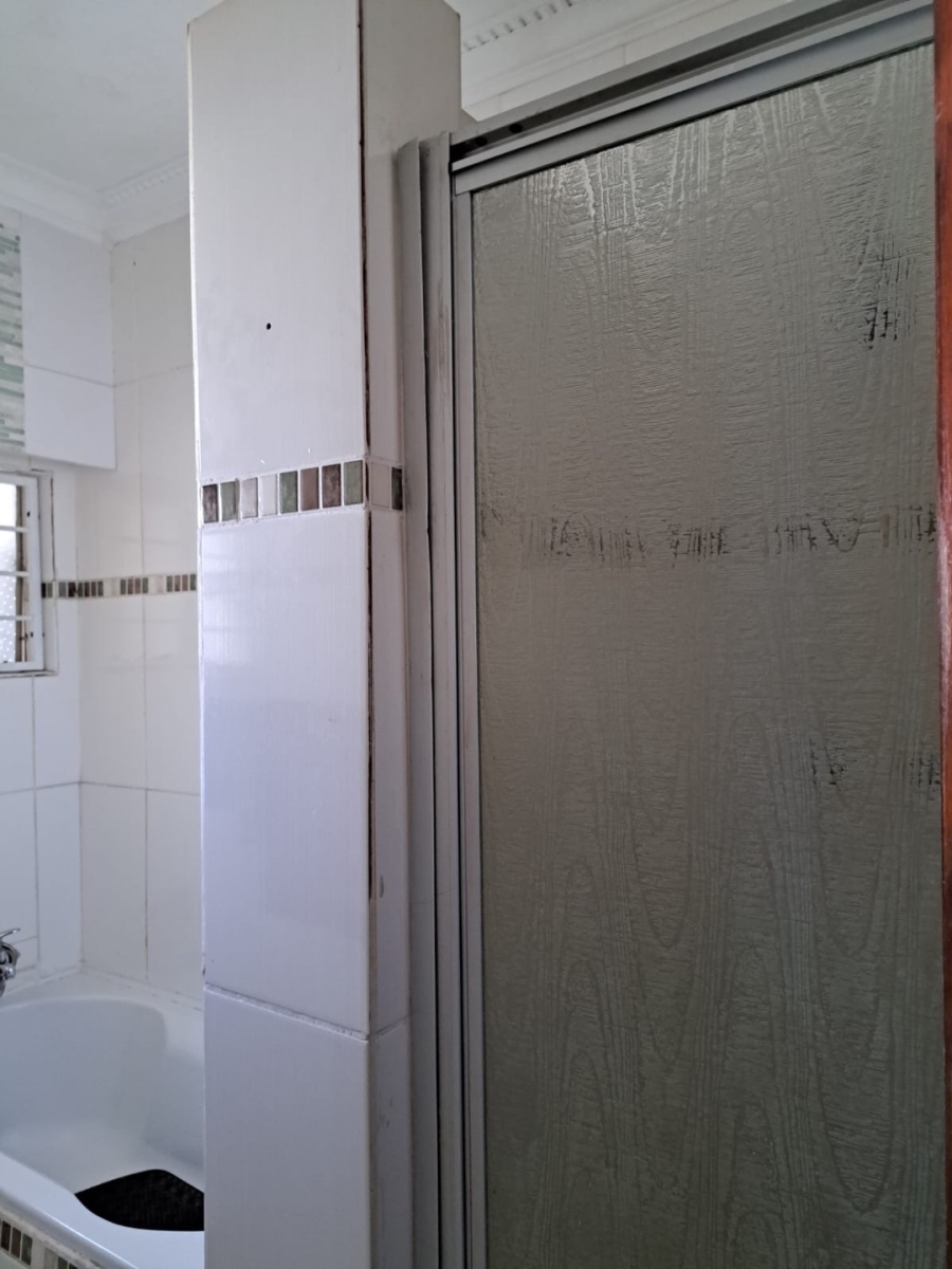 8 Bedroom Property for Sale in Waterkloof Ridge Gauteng