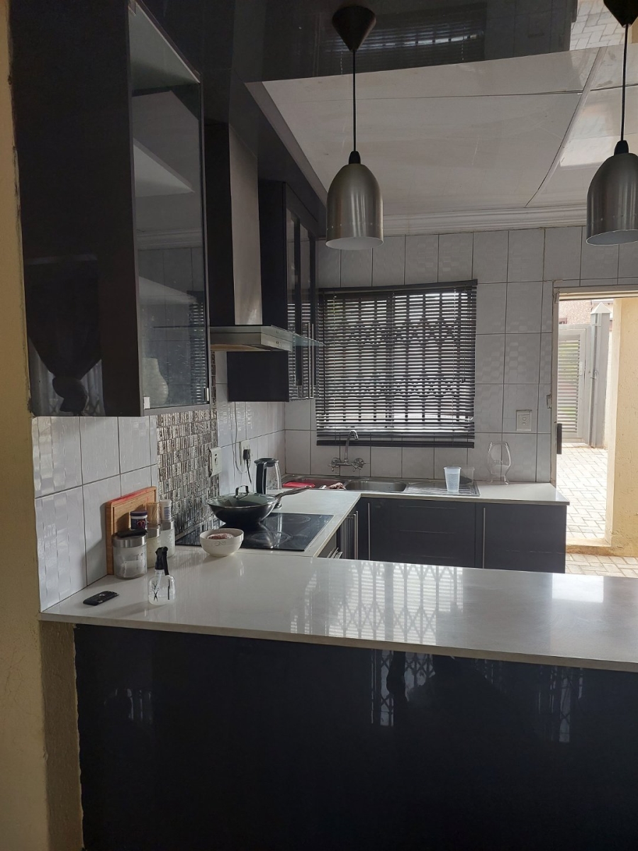 3 Bedroom Property for Sale in Amandasig Gauteng