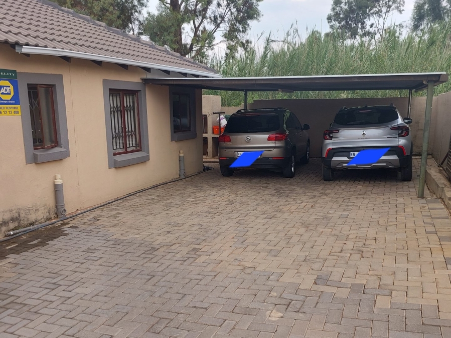 3 Bedroom Property for Sale in Amandasig Gauteng