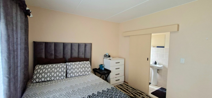 2 Bedroom Property for Sale in Rynfield Gauteng