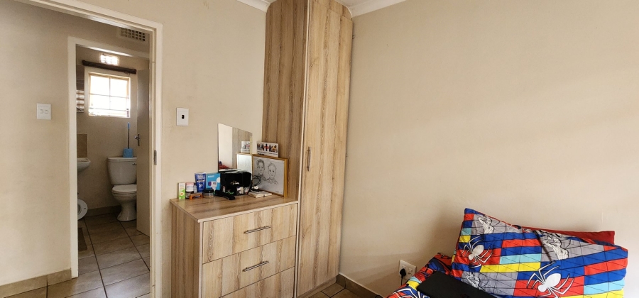 3 Bedroom Property for Sale in Sky City Gauteng