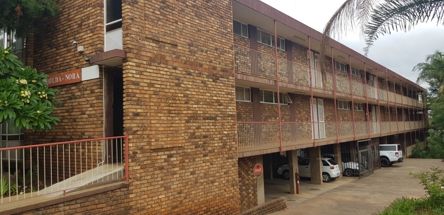 To Let 1 Bedroom Property for Rent in Mountain View Gauteng
