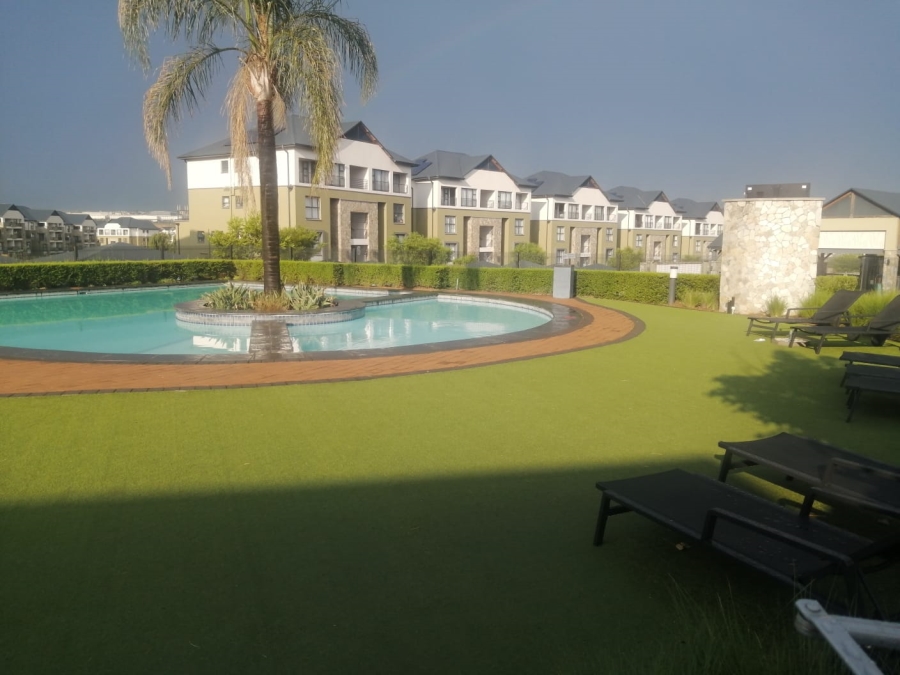 To Let 3 Bedroom Property for Rent in Waterfall Gauteng