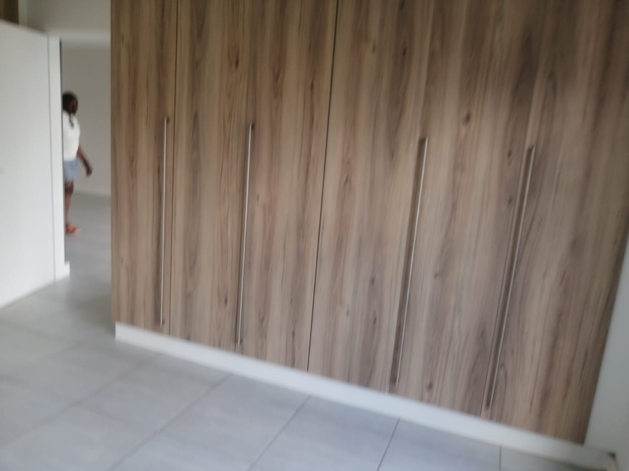 To Let 3 Bedroom Property for Rent in Waterfall Gauteng