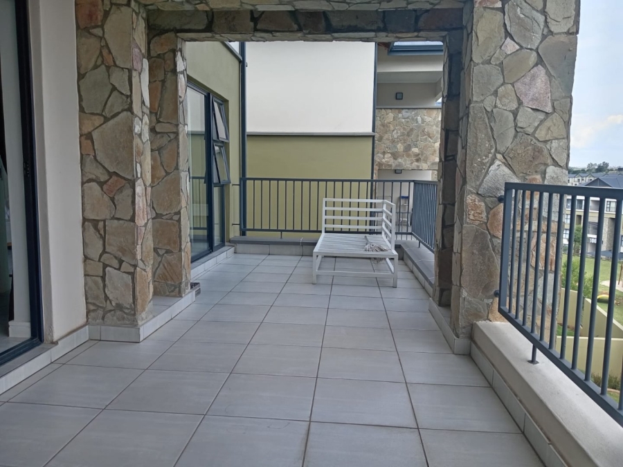 To Let 2 Bedroom Property for Rent in Waterfall Gauteng