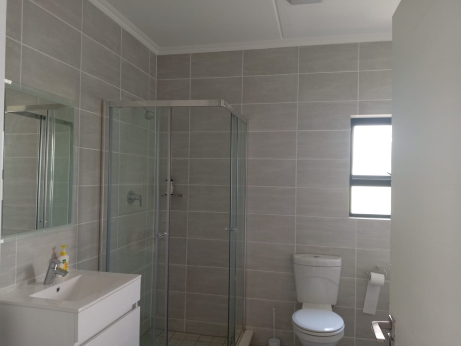 To Let 2 Bedroom Property for Rent in Waterfall Gauteng