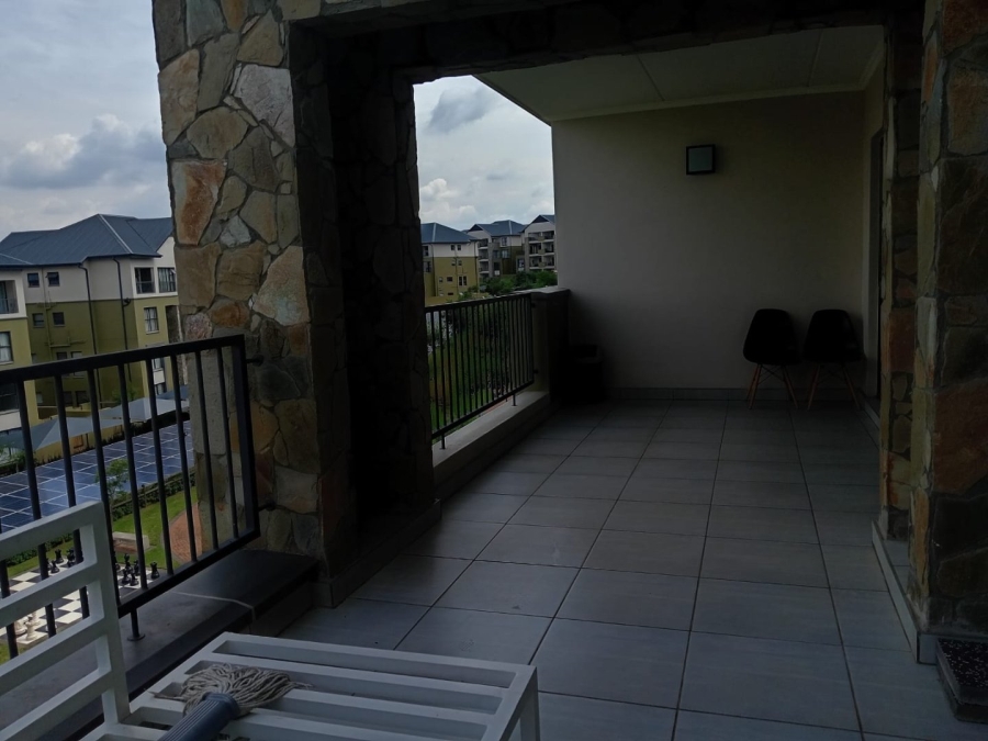 To Let 2 Bedroom Property for Rent in Waterfall Gauteng