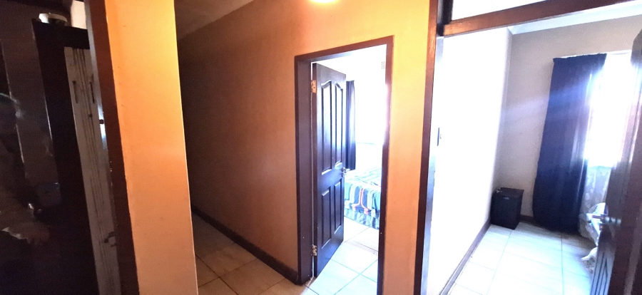 3 Bedroom Property for Sale in Dunnottar Gauteng