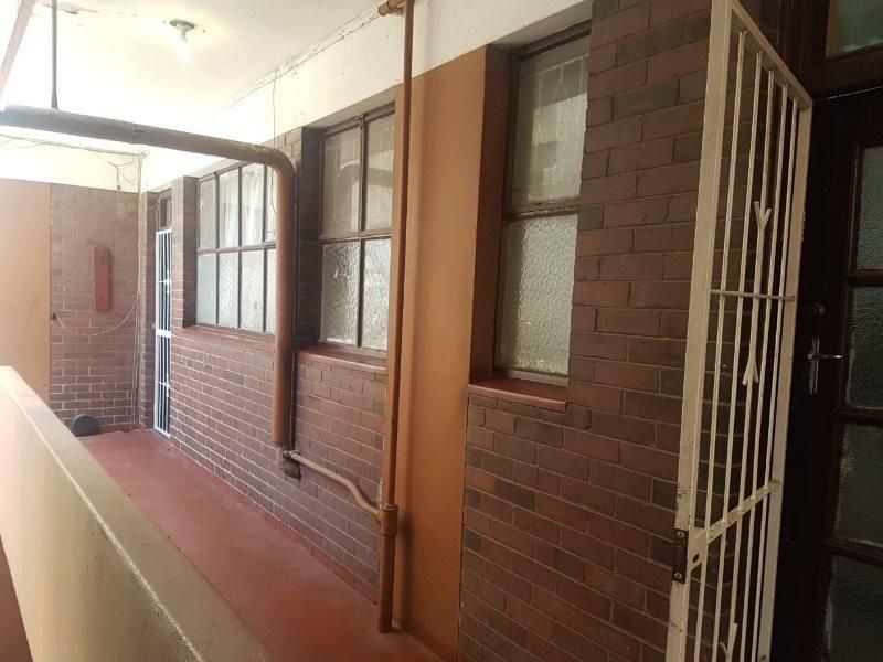 1 Bedroom Property for Sale in Braamfontein Gauteng
