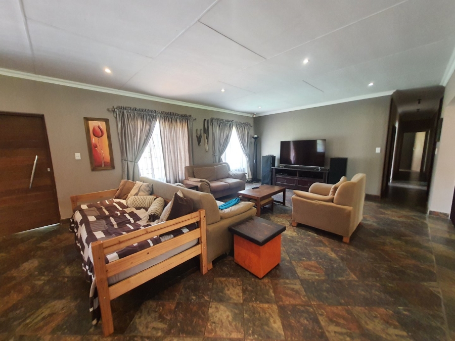 3 Bedroom Property for Sale in Grootfontein Country Estate Gauteng