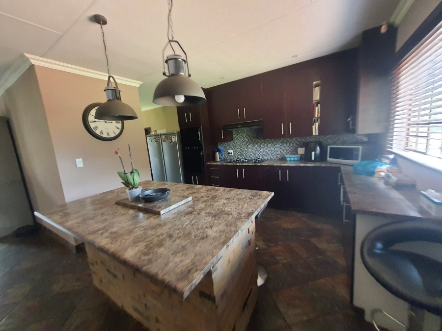 3 Bedroom Property for Sale in Grootfontein Country Estate Gauteng