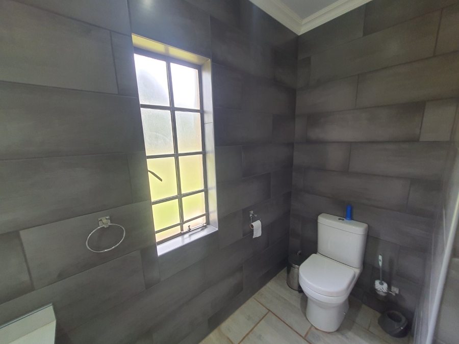 3 Bedroom Property for Sale in Grootfontein Country Estate Gauteng