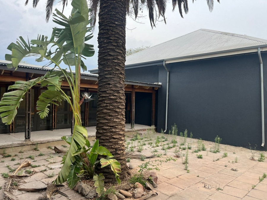 To Let Commercial Property for Rent in Arcadia Gauteng