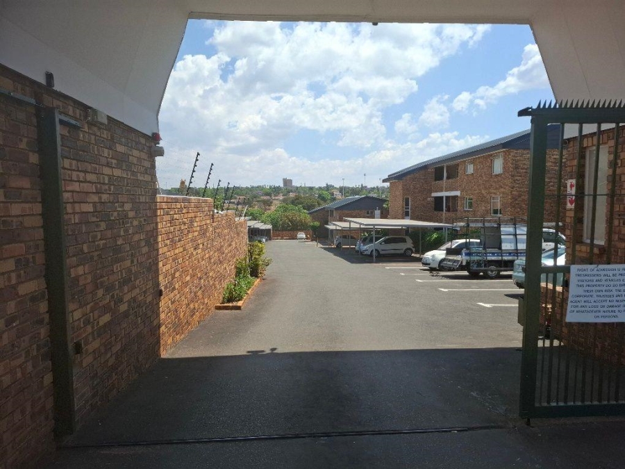 2 Bedroom Property for Sale in Eastleigh Gauteng