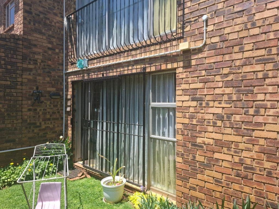 2 Bedroom Property for Sale in Eastleigh Gauteng