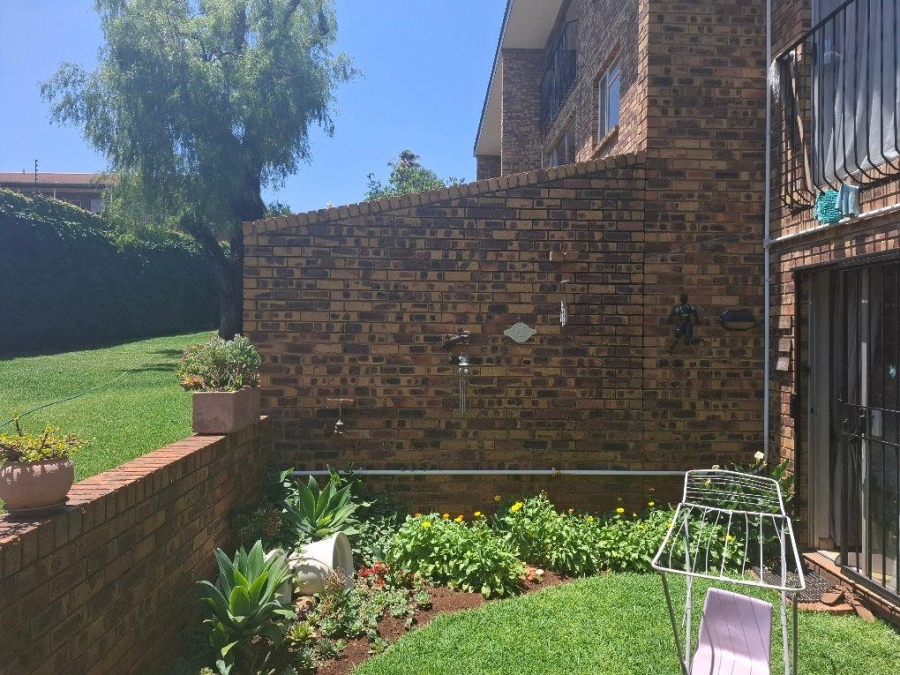 2 Bedroom Property for Sale in Eastleigh Gauteng