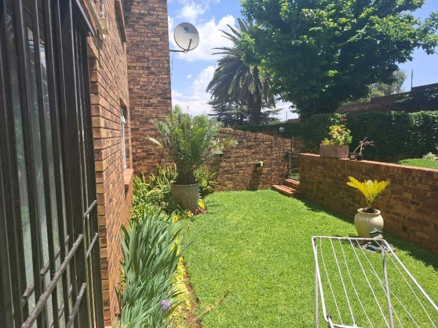 2 Bedroom Property for Sale in Eastleigh Gauteng