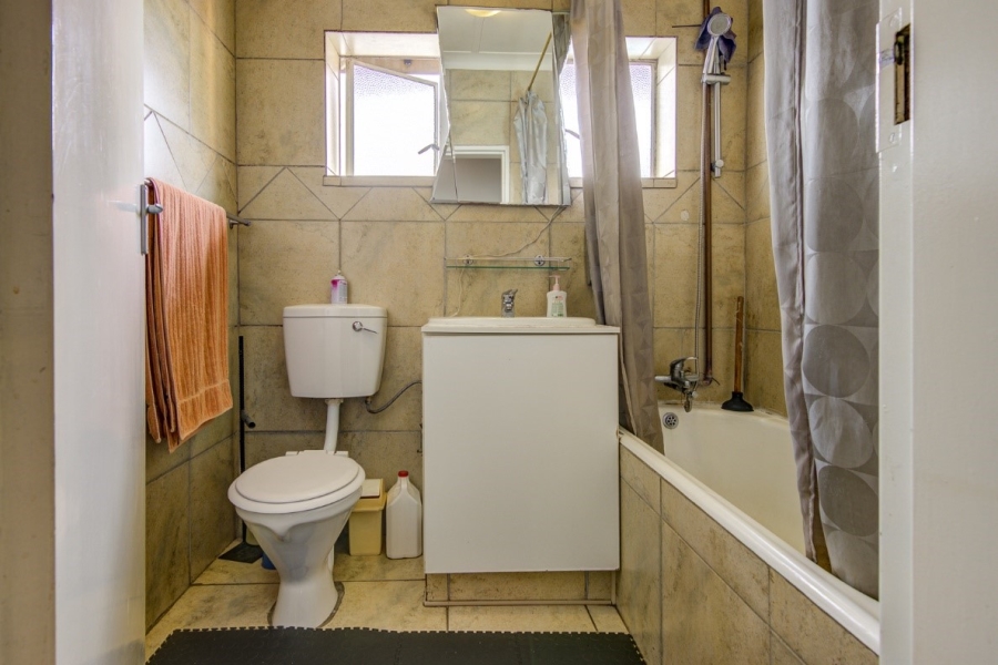 2 Bedroom Property for Sale in Rhodesfield Gauteng