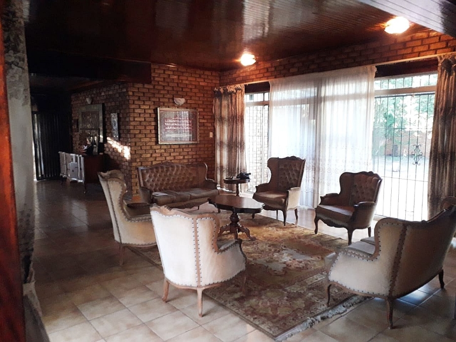 4 Bedroom Property for Sale in Lenasia Ext 11 Gauteng