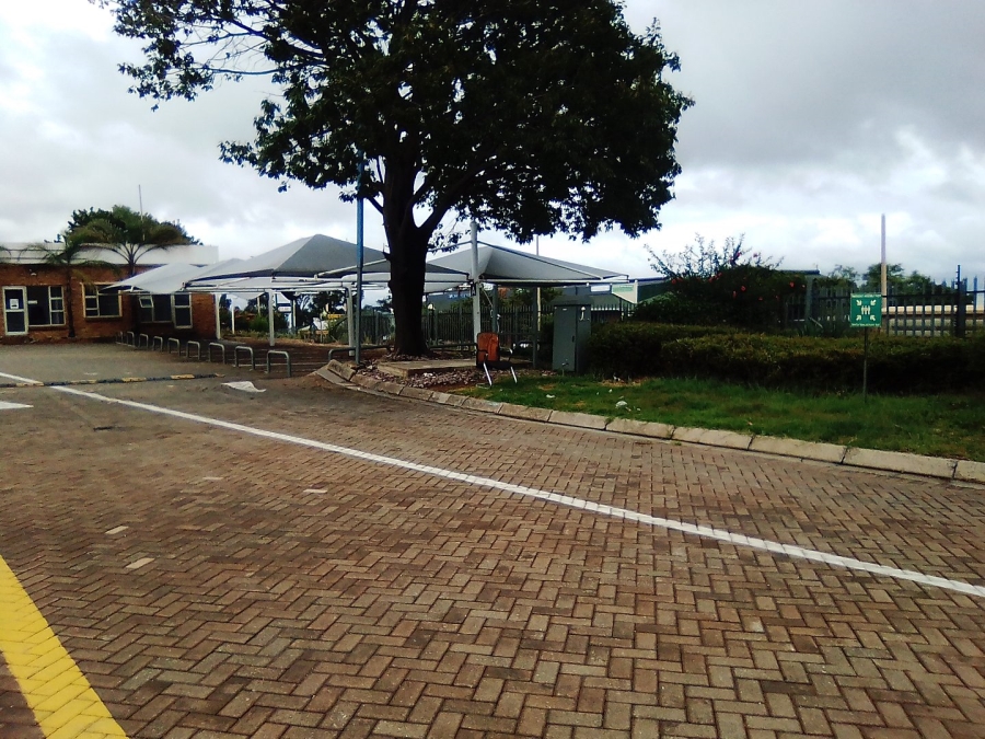 To Let Commercial Property for Rent in Halfway House Gauteng