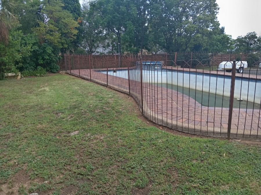 Commercial Property for Sale in Woodmead Gauteng