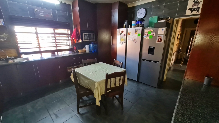 Commercial Property for Sale in Grootvaly AH Gauteng