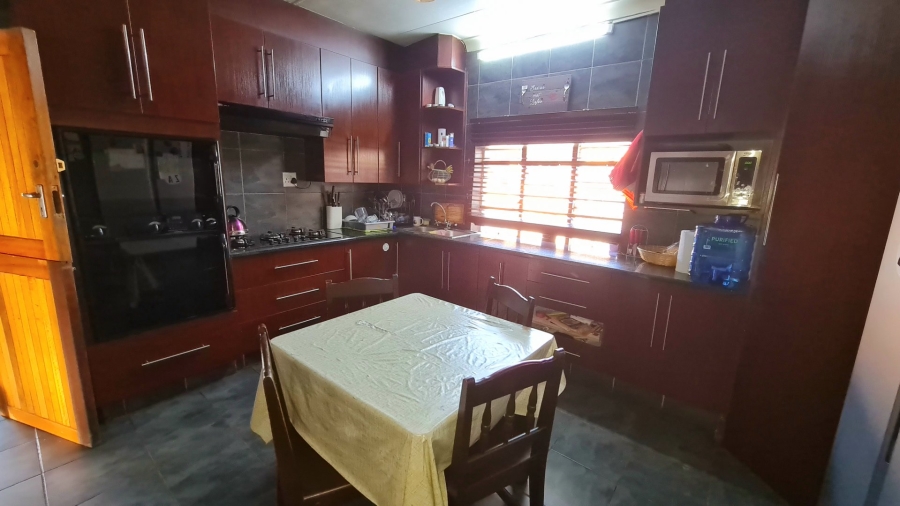 Commercial Property for Sale in Grootvaly AH Gauteng