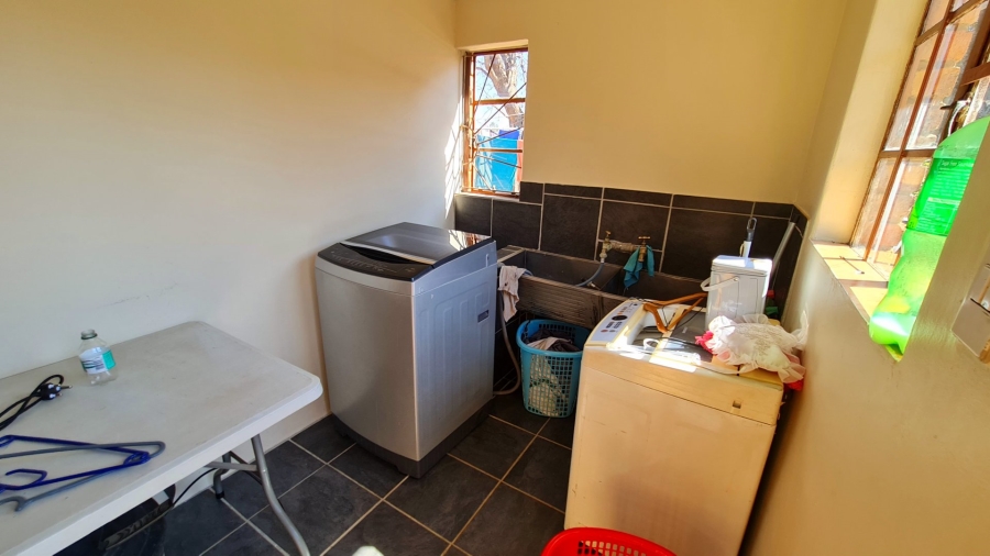 Commercial Property for Sale in Grootvaly AH Gauteng