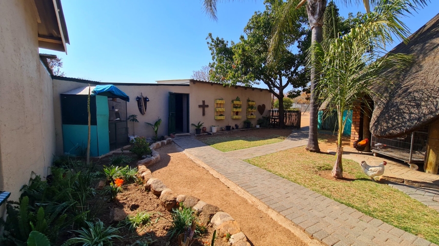 Commercial Property for Sale in Grootvaly AH Gauteng