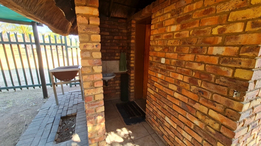 Commercial Property for Sale in Grootvaly AH Gauteng