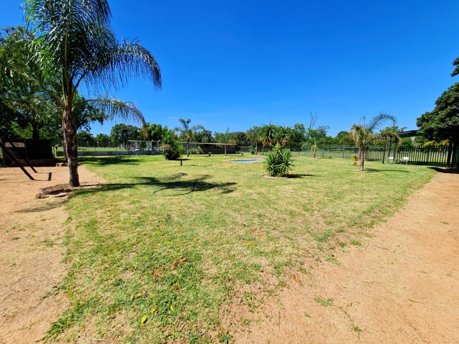 Commercial Property for Sale in Grootvaly AH Gauteng