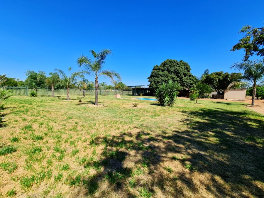 Commercial Property for Sale in Grootvaly AH Gauteng