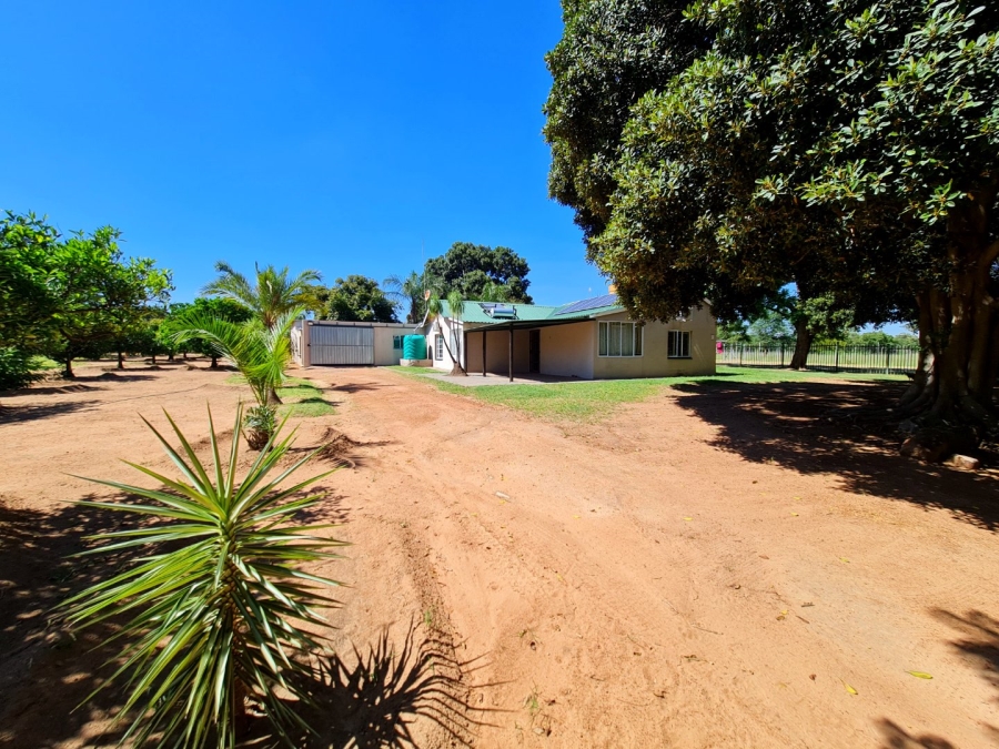 Commercial Property for Sale in Grootvaly AH Gauteng