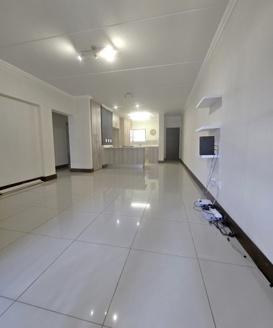 2 Bedroom Property for Sale in Crowthorne AH Gauteng