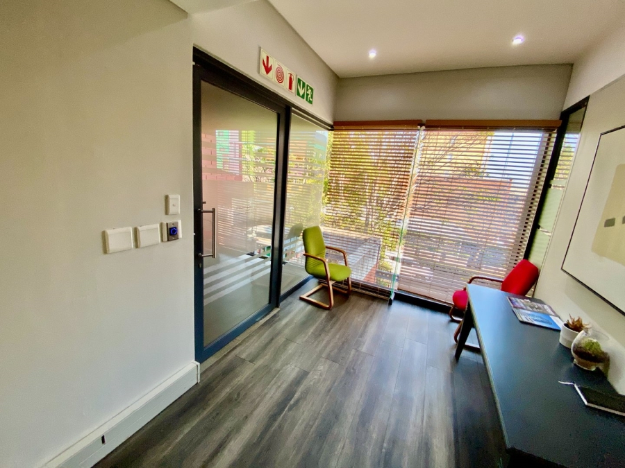 To Let Commercial Property for Rent in Menlo Park Gauteng