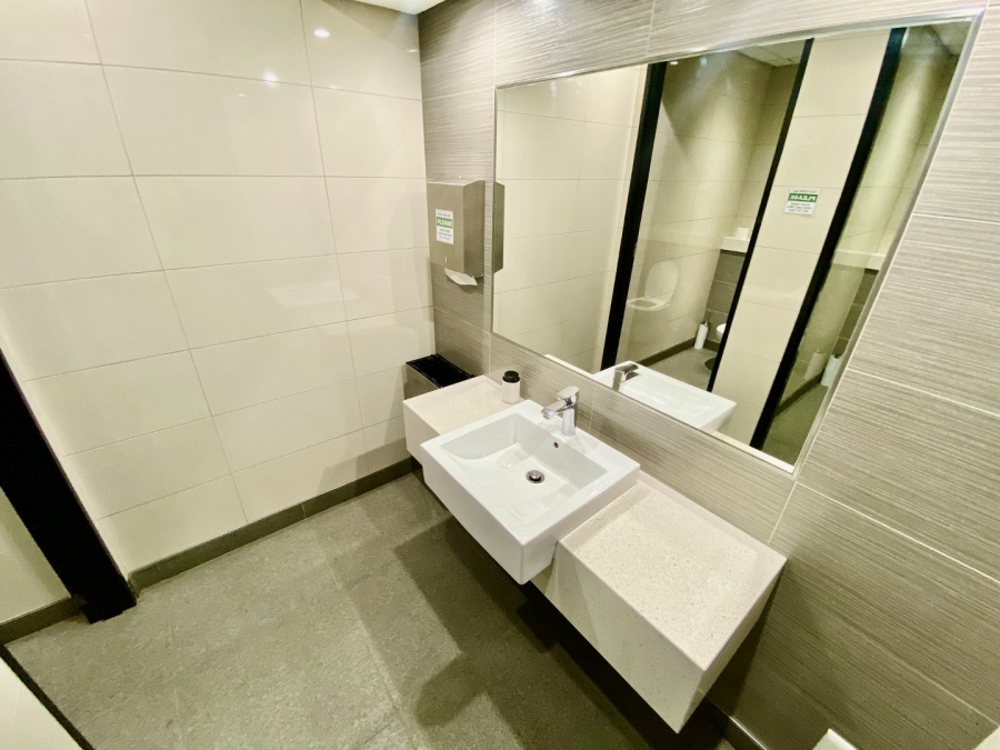 To Let Commercial Property for Rent in Menlo Park Gauteng