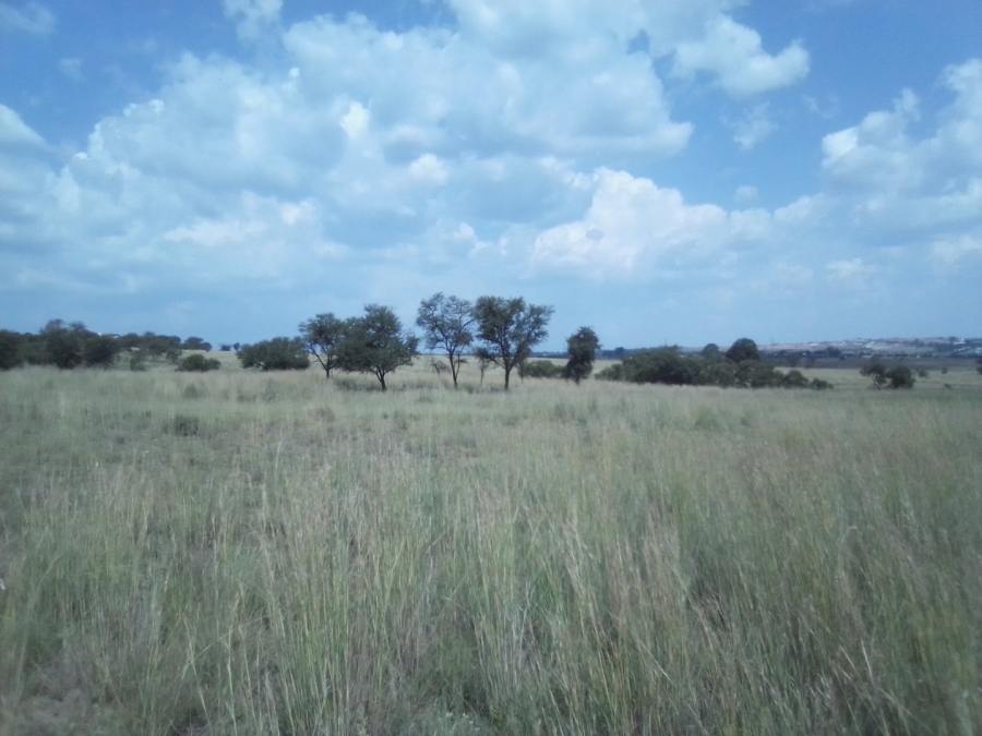 To Let Commercial Property for Rent in Laezonia Gauteng