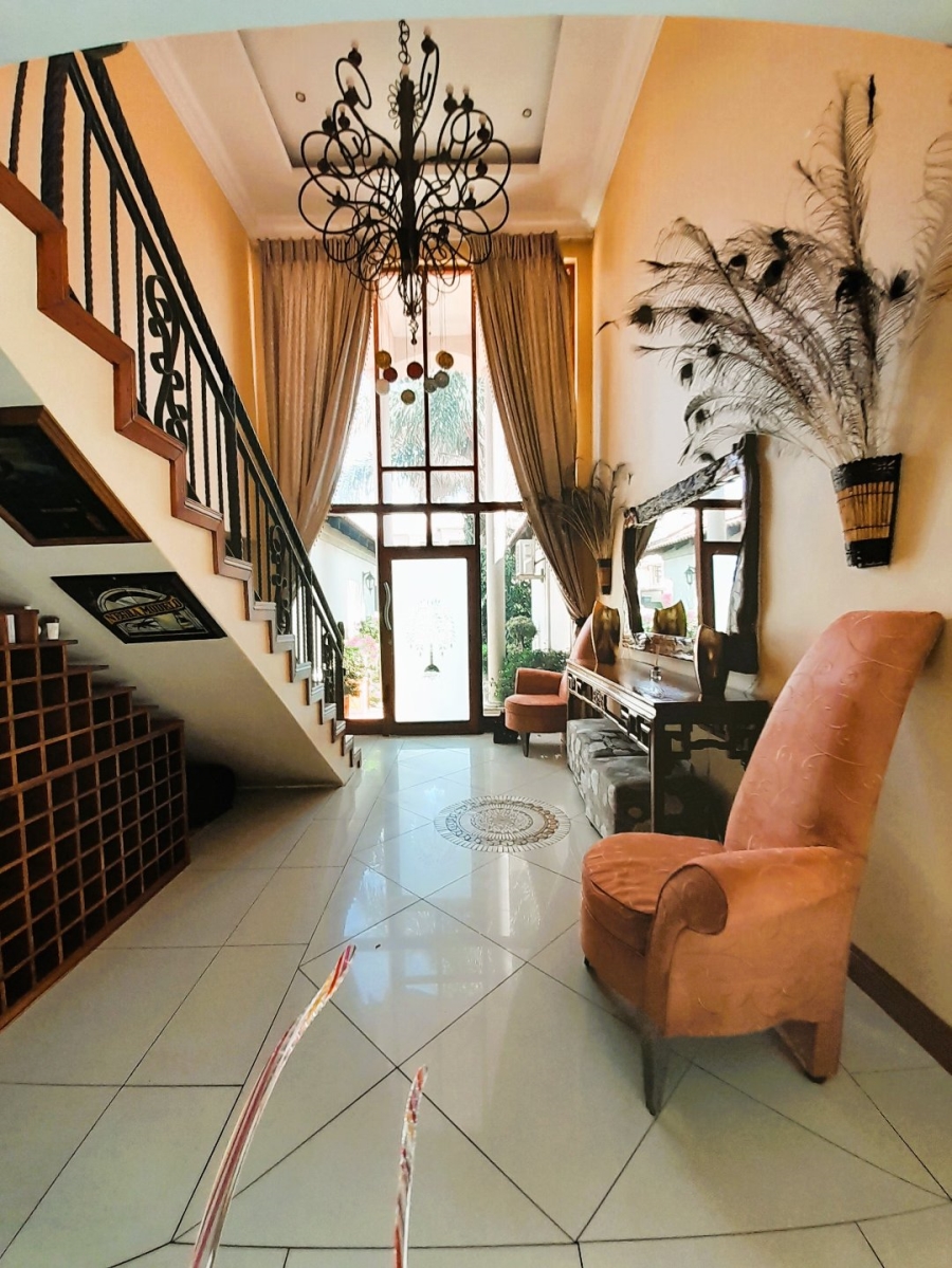 6 Bedroom Property for Sale in Blue Valley Golf Estate Gauteng