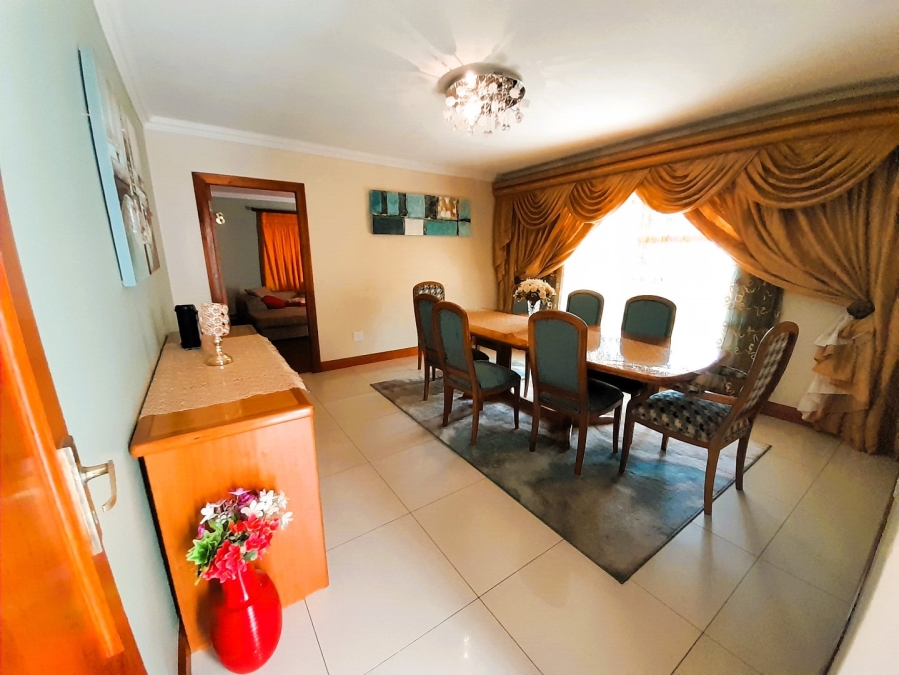 6 Bedroom Property for Sale in Blue Valley Golf Estate Gauteng