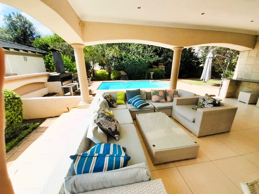 6 Bedroom Property for Sale in Blue Valley Golf Estate Gauteng