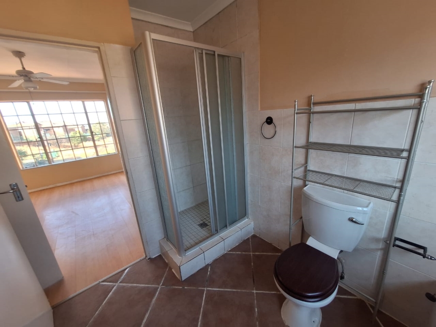 To Let 4 Bedroom Property for Rent in Elandspark Gauteng