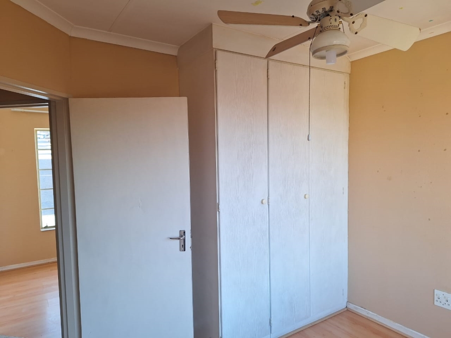 To Let 4 Bedroom Property for Rent in Elandspark Gauteng